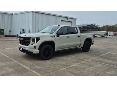 New 2026 GMC Sierra 1500 Pro w/ Graphite Edition