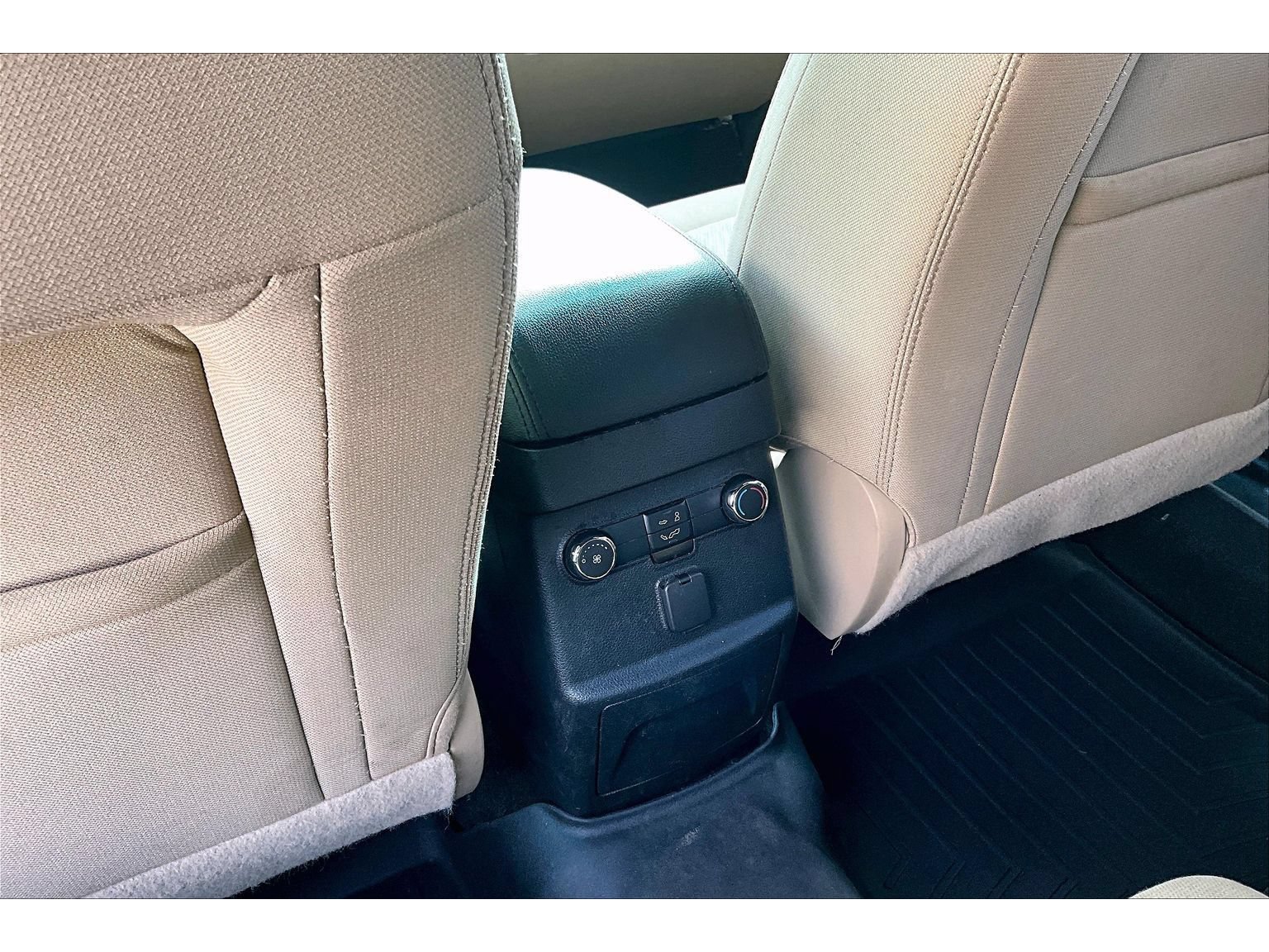 Used 2016 Ford Explorer 4WD image 32
