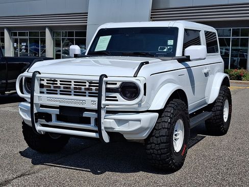 Used 2025 Ford Bronco 2-Door w/ Sasquatch Package AWD/4WD image 4