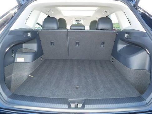 Certified 2025 Volkswagen Tiguan SE AWD/4WD image 18