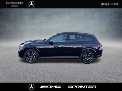Used 2024 Mercedes-Benz GLC 300 image 2