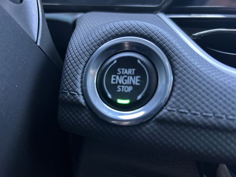 Used 2024 Chevrolet TrailBlazer LT w/ Convenience Package image 25