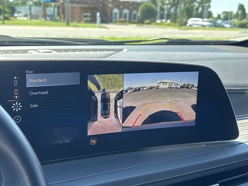 Used 2025 Cadillac XT4 Premium Luxury AWD/4WD image 22