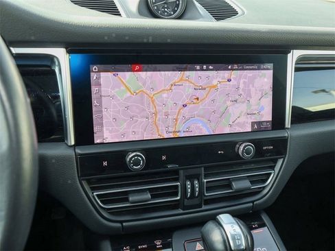 Used 2023 Porsche Macan S image 20