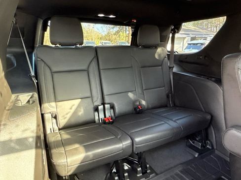 Used 2021 Chevrolet Tahoe LT w/ LT Signature Package image 16