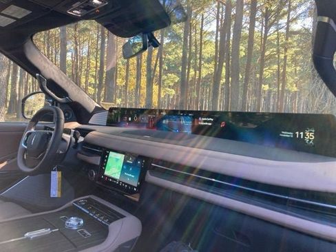 New 2025 Lincoln Navigator L Black Label image 26