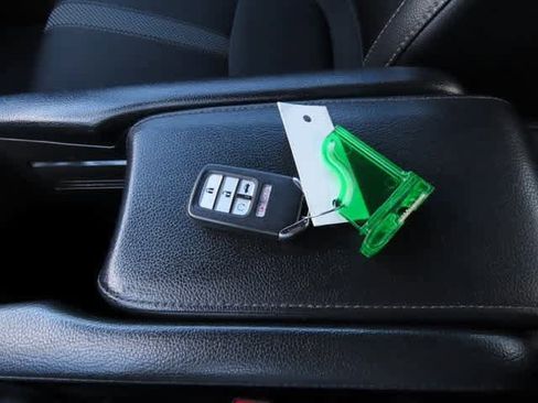 Used 2019 Honda Civic Sport image 25