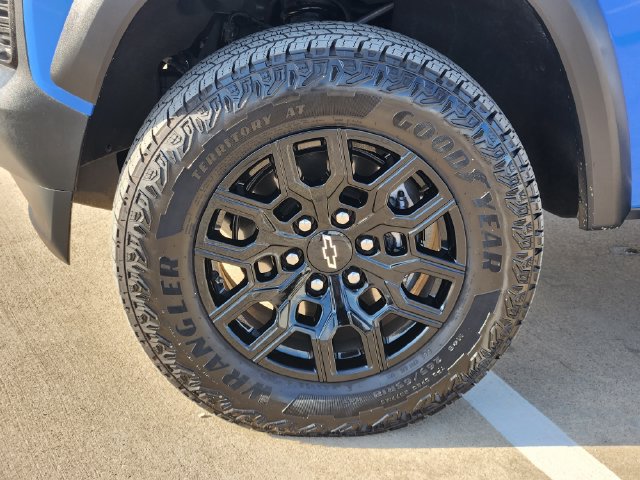 Used 2026 Chevrolet Colorado Trail Boss AWD/4WD image 16