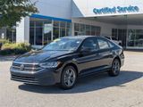 Used 2024 Volkswagen Jetta SE image 4