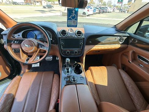 Used 2019 Bentley Bentayga AWD/4WD image 9