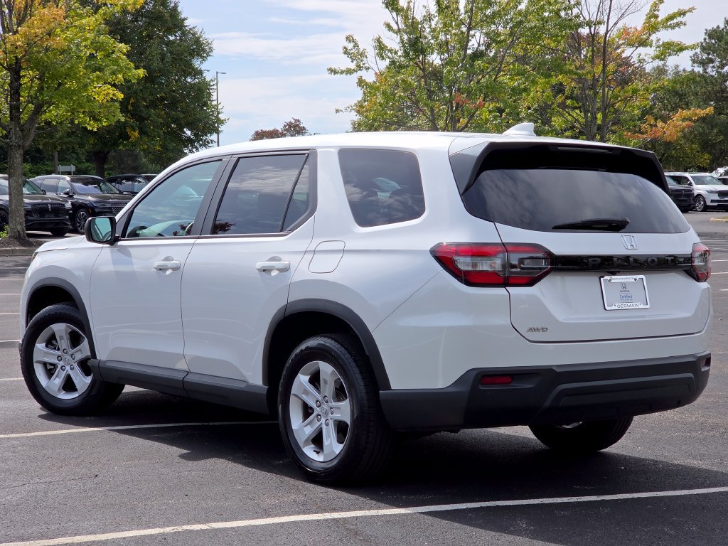 Certified 2024 Honda Pilot LX image 20