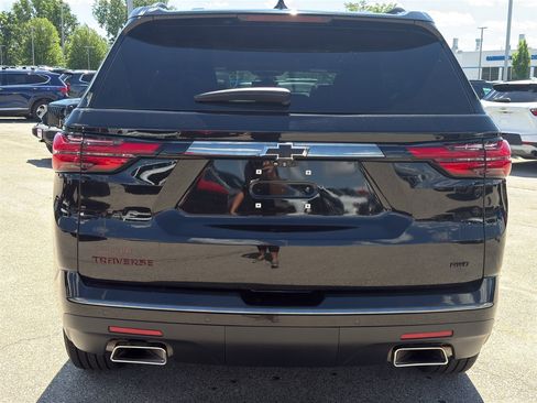 Certified 2023 Chevrolet Traverse Premier w/ Redline Edition AWD/4WD image 7