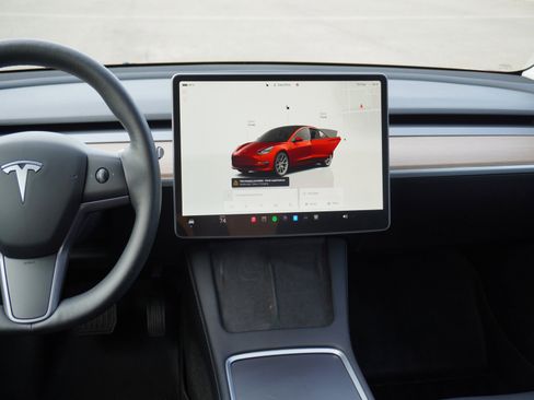 Used 2023 Tesla Model 3 Standard Range image 13