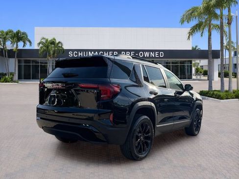 Certified 2025 GMC Terrain Elevation w/ Black Edition AWD/4WD image 7