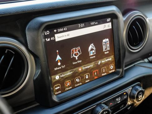 Used 2021 Jeep Gladiator Sport AWD/4WD image 27
