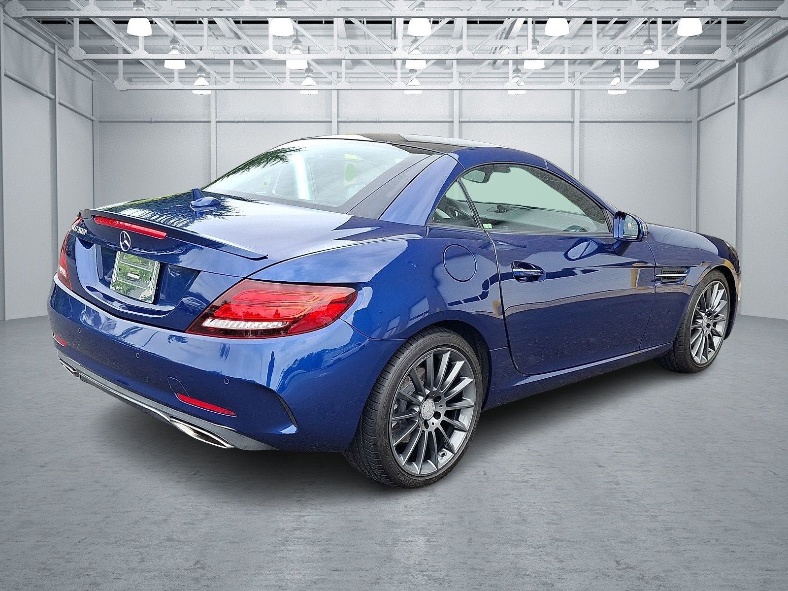 Used 2017 Mercedes-Benz SLC 300 image 6