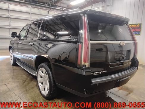 Used 2015 Cadillac Escalade ESV Luxury image 6