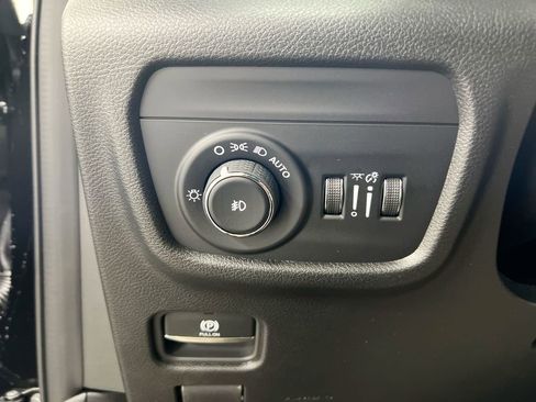 New 2026 Jeep Grand Cherokee L Limited AWD/4WD image 19