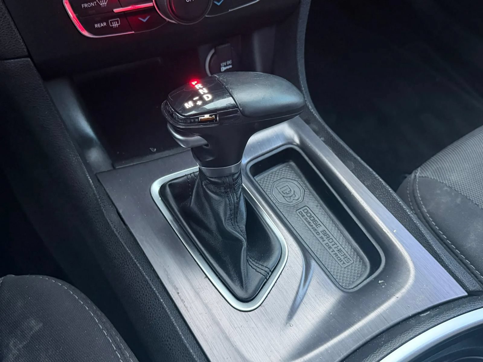 Used 2018 Dodge Charger SXT RWD image 31