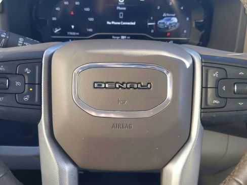 Used 2023 GMC Yukon XL Denali image 20