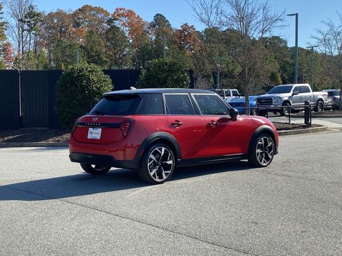 New 2026 MINI Cooper 4-Door Hardtop image 3