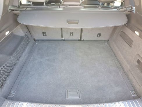 Used 2024 Porsche Cayenne image 8