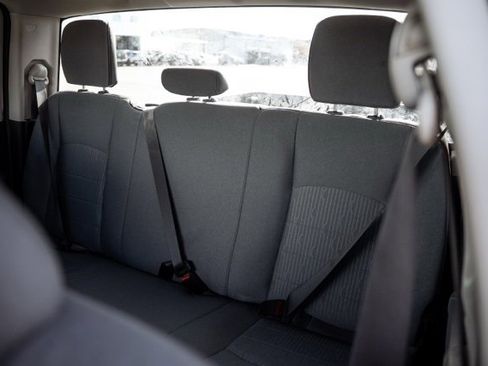 Used 2024 RAM 1500 Classic SLT image 28