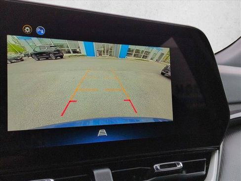New 2026 Chevrolet Equinox LT w/ Midnight Edition FWD image 13