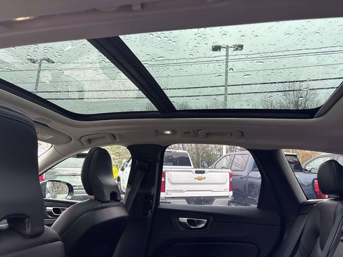 Used 2025 Volvo XC60 B5 Plus w/ Protection Package Premier image 11