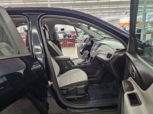 Used 2020 Chevrolet Equinox LS FWD image 10