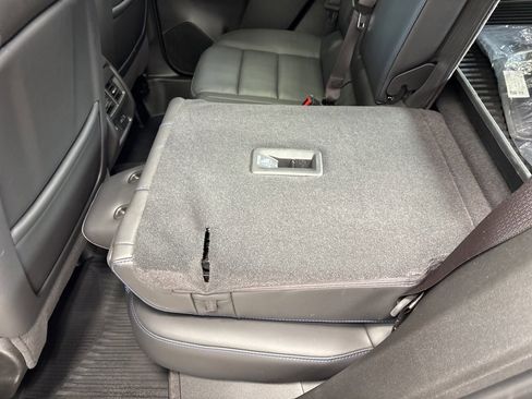 Used 2024 Cadillac XT4 Sport image 14