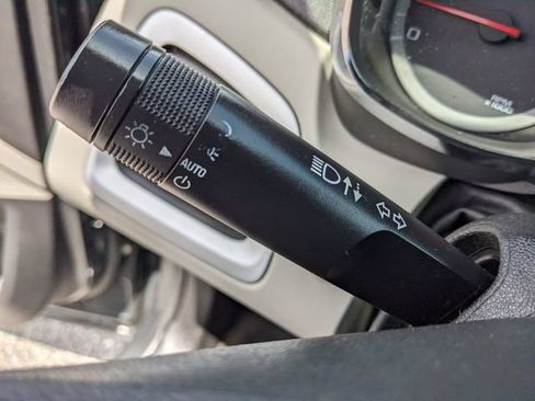 Used 2017 GMC Terrain SLE FWD image 27