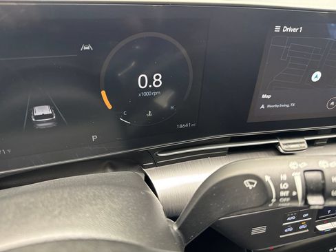 Used 2024 Hyundai Kona Limited FWD image 60