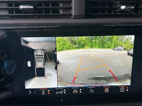 Used 2024 GMC Sierra 1500 AT4X AWD/4WD image 35