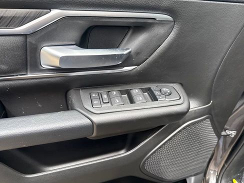 New 2026 RAM 1500 4x4 Crew Cab image 21