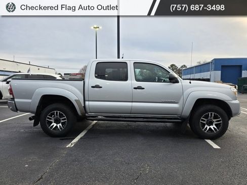Used 2013 Toyota Tacoma PreRunner image 9