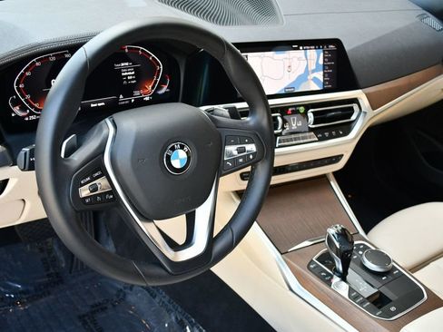 Used 2019 BMW 330i Sedan w/ Convenience Package RWD image 37