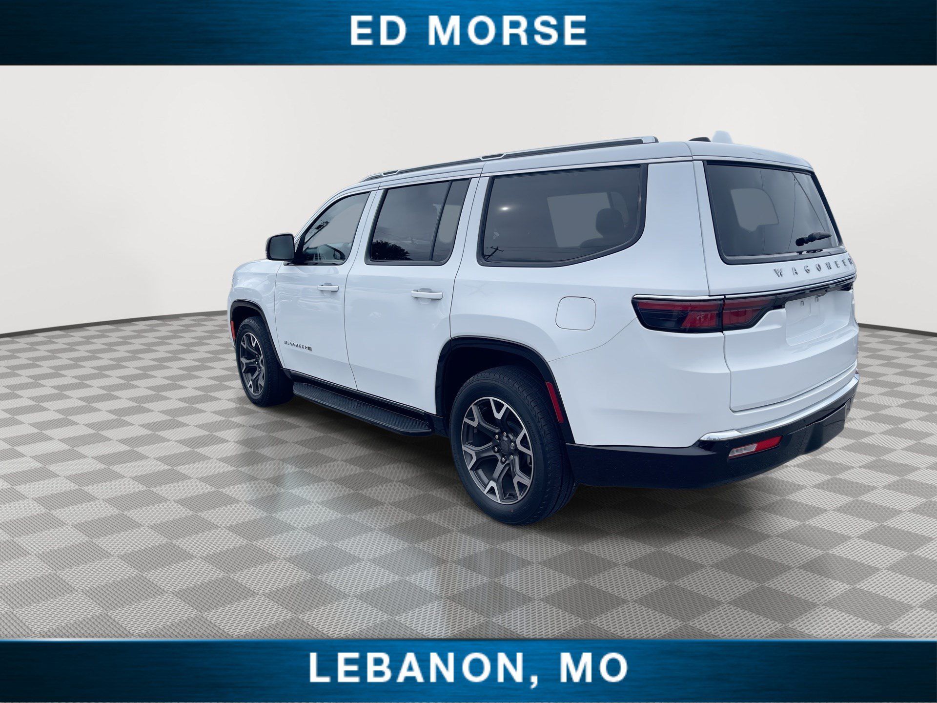 Used 2024 Jeep Wagoneer Series III AWD/4WD image 6