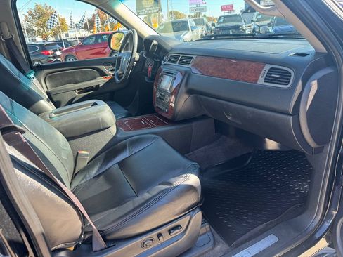 Used 2012 Chevrolet Tahoe LTZ image 9