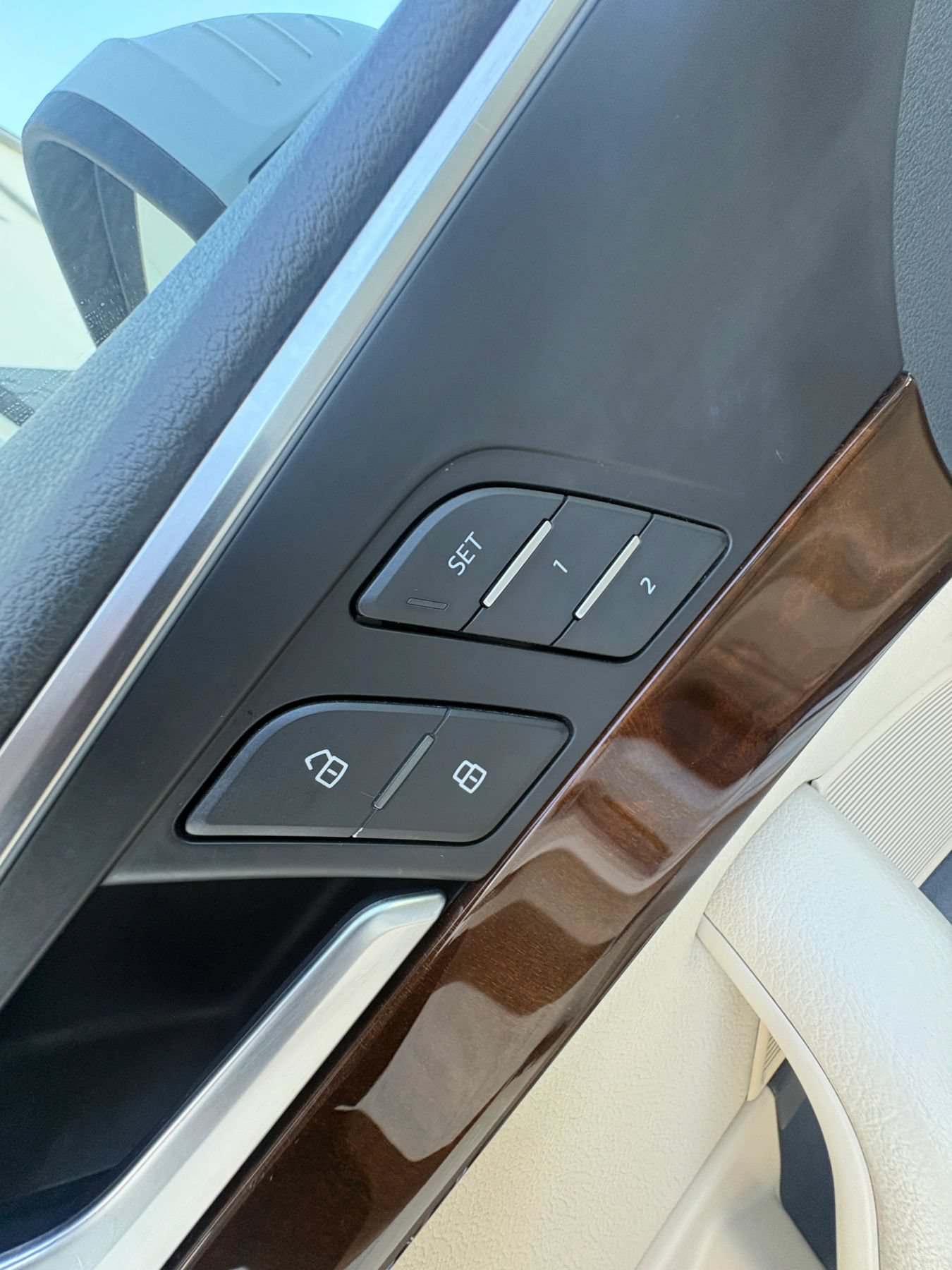 Used 2018 Audi A4 2.0T Premium Plus AWD/4WD image 25