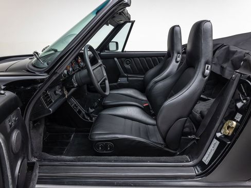 Used 1989 Porsche 911 Carrera RWD image 14