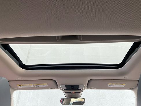 Used 2025 Honda HR-V EX-L image 18