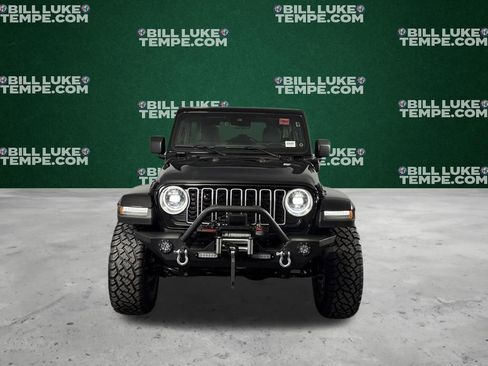 Used 2025 Jeep Wrangler Unlimited Sahara AWD/4WD image 10