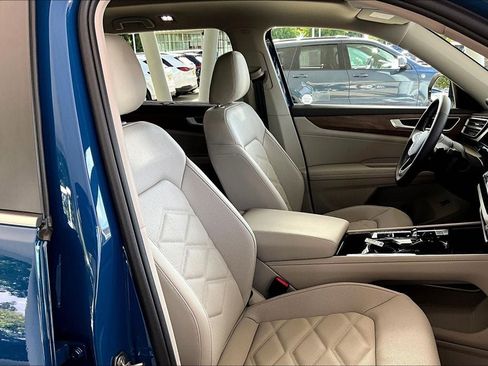 New 2026 Volkswagen Atlas SE image 6