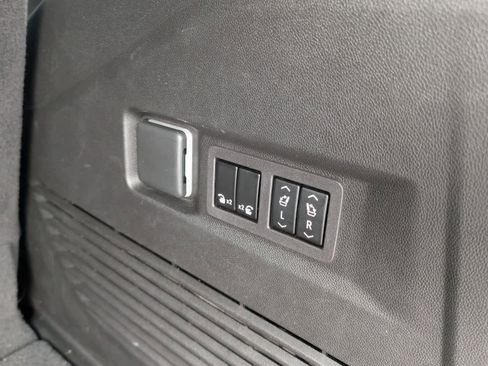 Certified 2024 GMC Yukon Denali Ultimate image 14