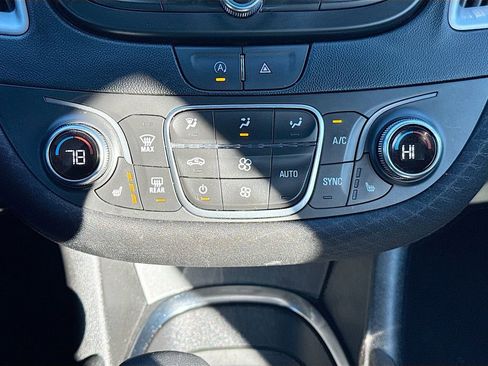 Used 2024 Chevrolet Malibu LT image 15