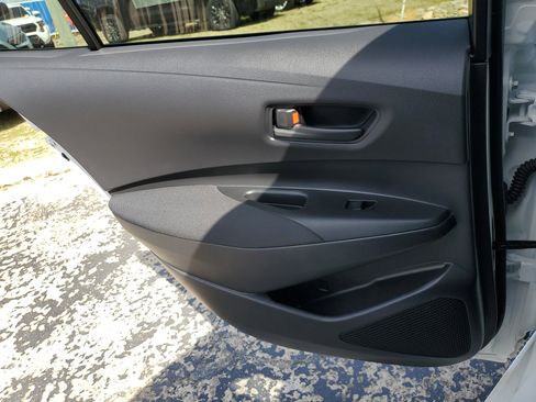 Used 2025 Toyota Corolla LE image 13