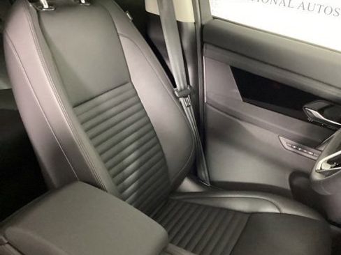 New 2025 Land Rover Discovery Sport S image 3