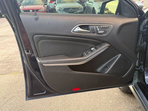 Used 2019 Mercedes-Benz GLA 250 image 13