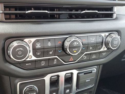 New 2026 Jeep Wrangler Willys AWD/4WD image 20